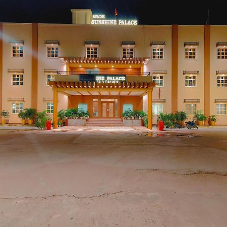 Avadh Sunshine Palace Hotel And Resort Ayodhya 외부 사진