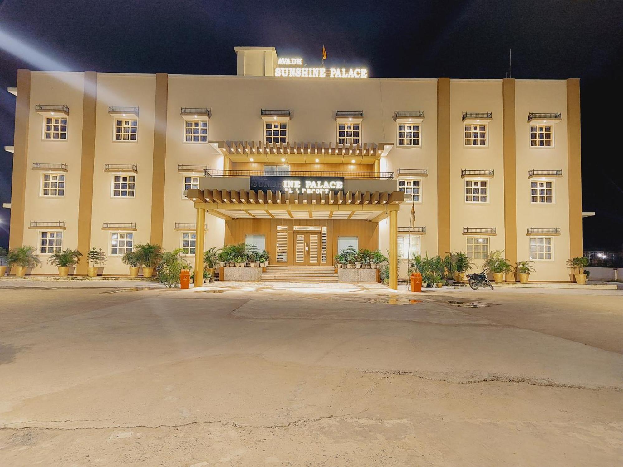 Avadh Sunshine Palace Hotel And Resort Ayodhya 외부 사진