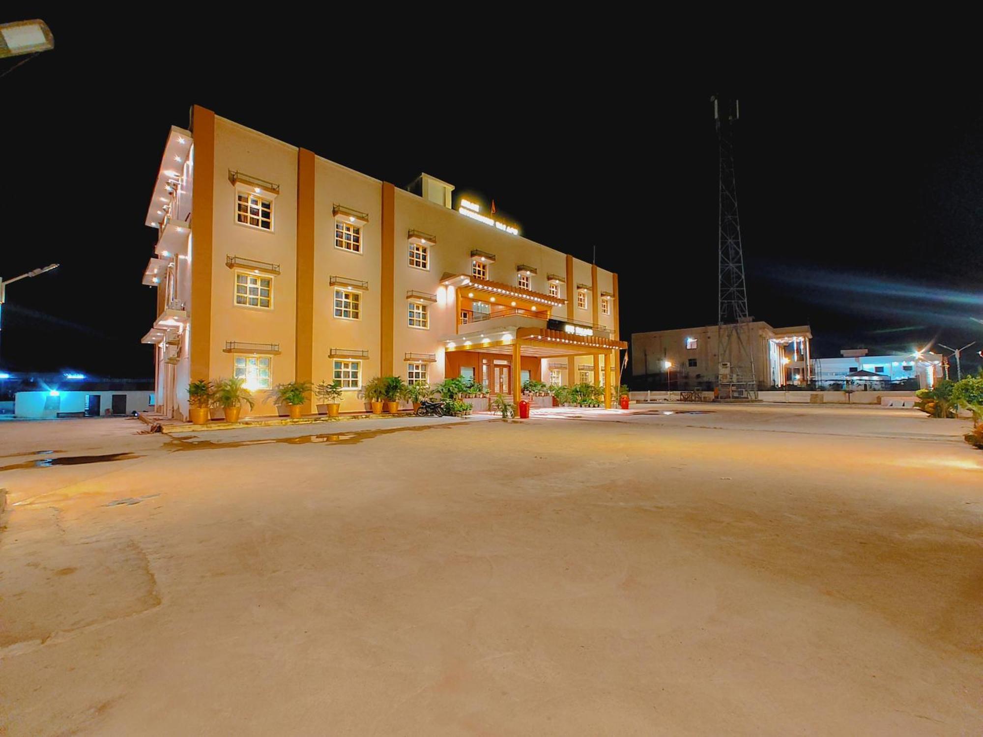 Avadh Sunshine Palace Hotel And Resort Ayodhya 외부 사진