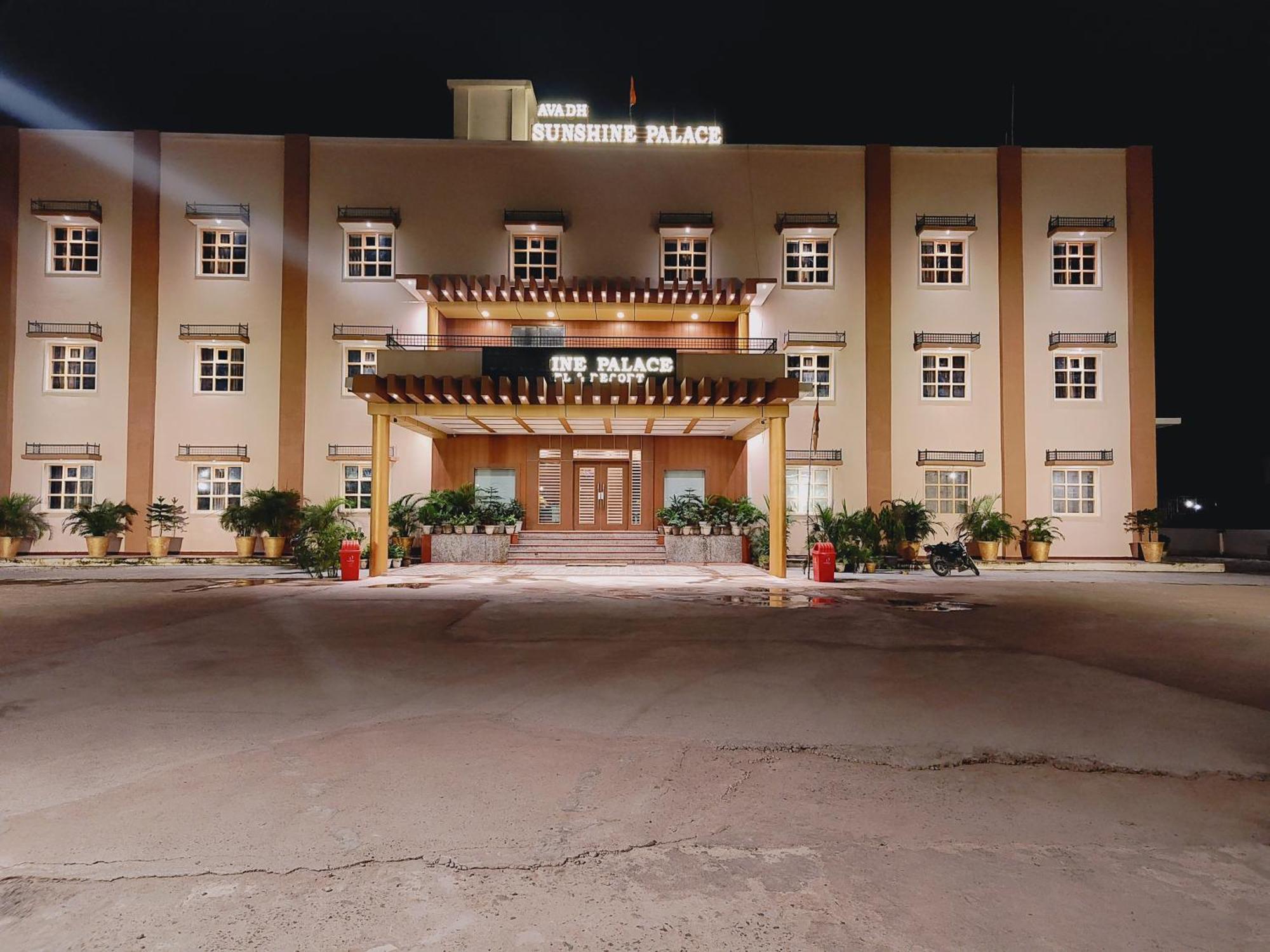 Avadh Sunshine Palace Hotel And Resort Ayodhya 외부 사진
