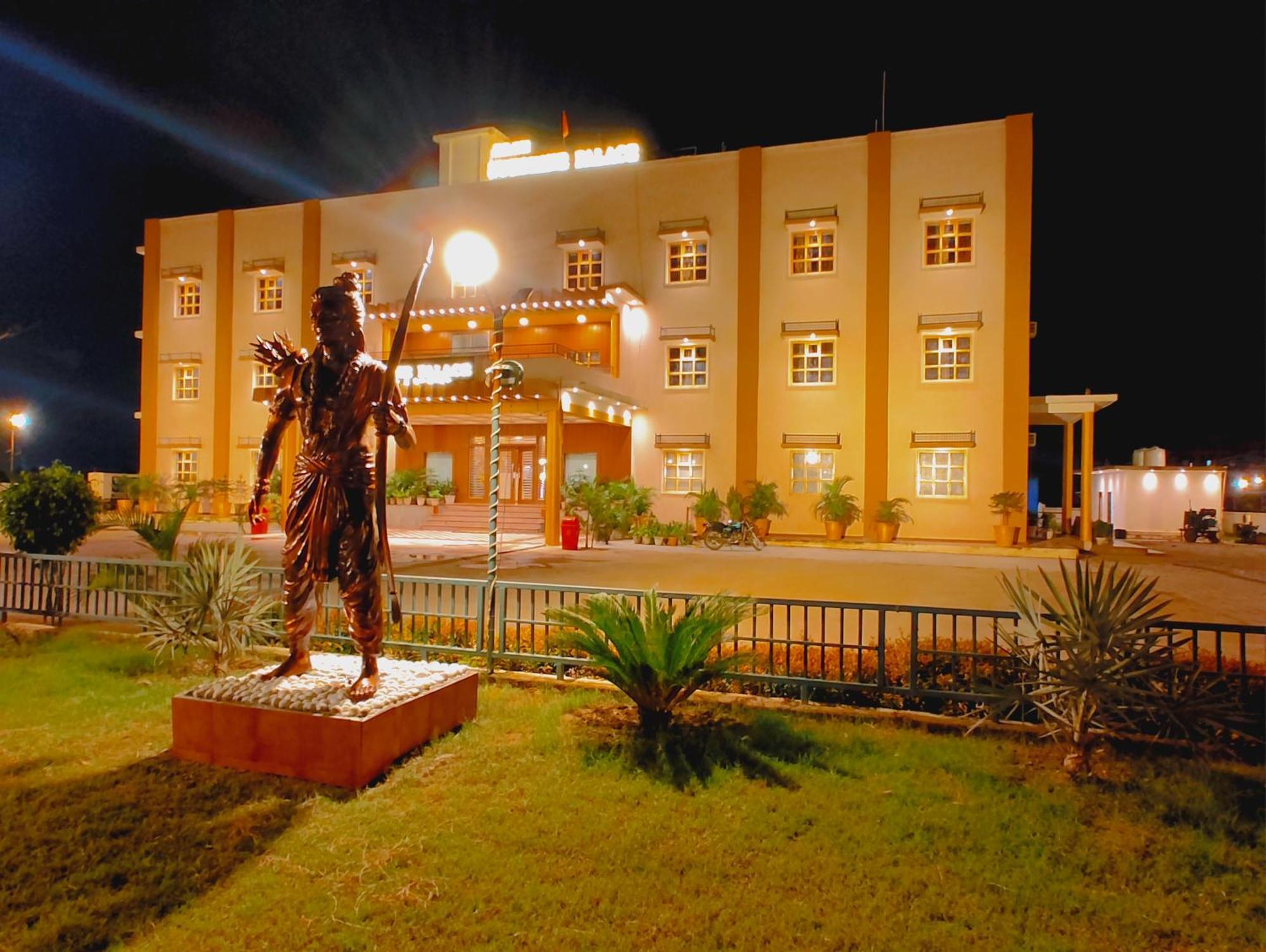 Avadh Sunshine Palace Hotel And Resort Ayodhya 외부 사진