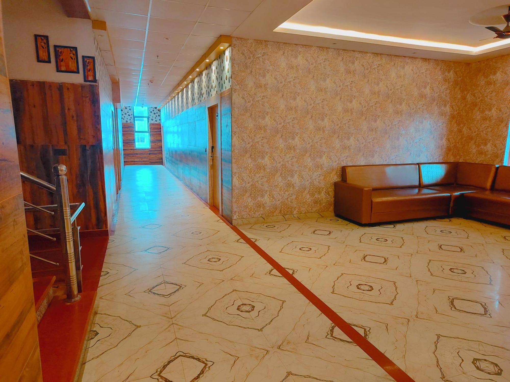 Avadh Sunshine Palace Hotel And Resort Ayodhya 외부 사진