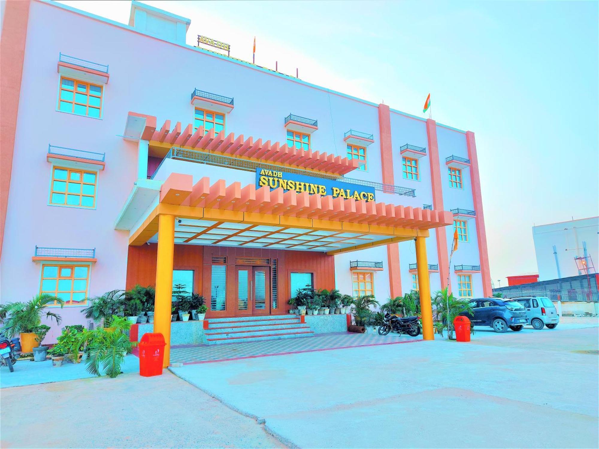 Avadh Sunshine Palace Hotel And Resort Ayodhya 외부 사진