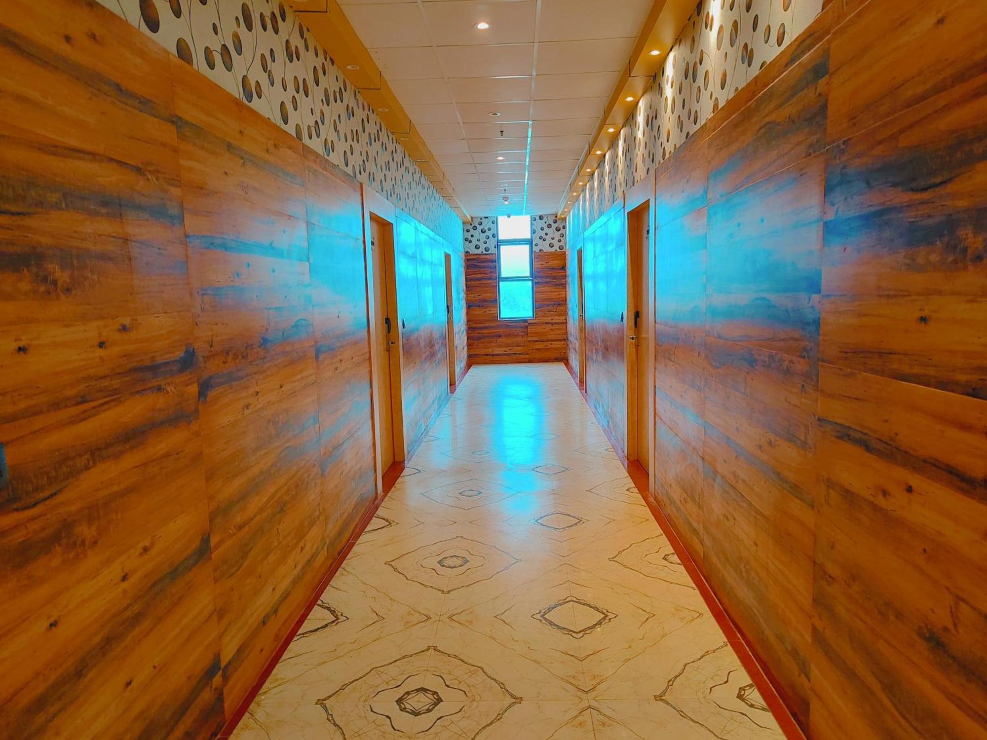 Avadh Sunshine Palace Hotel And Resort Ayodhya 외부 사진